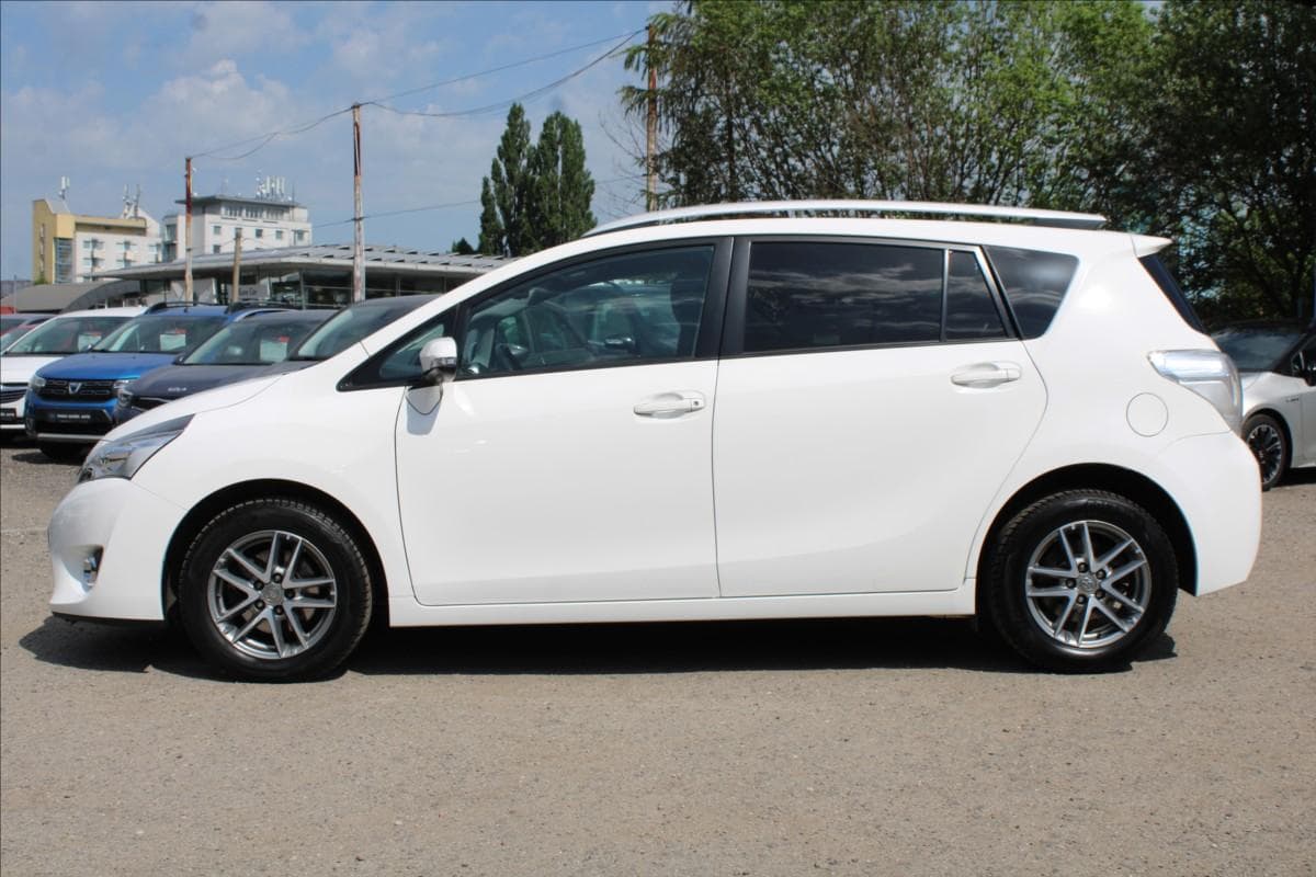 2015 Toyota VERSO - 8