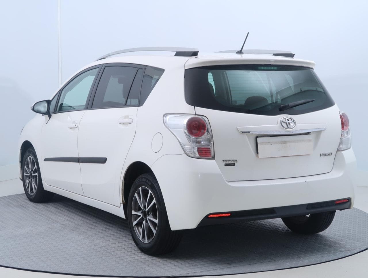 2013 Toyota VERSO - 8