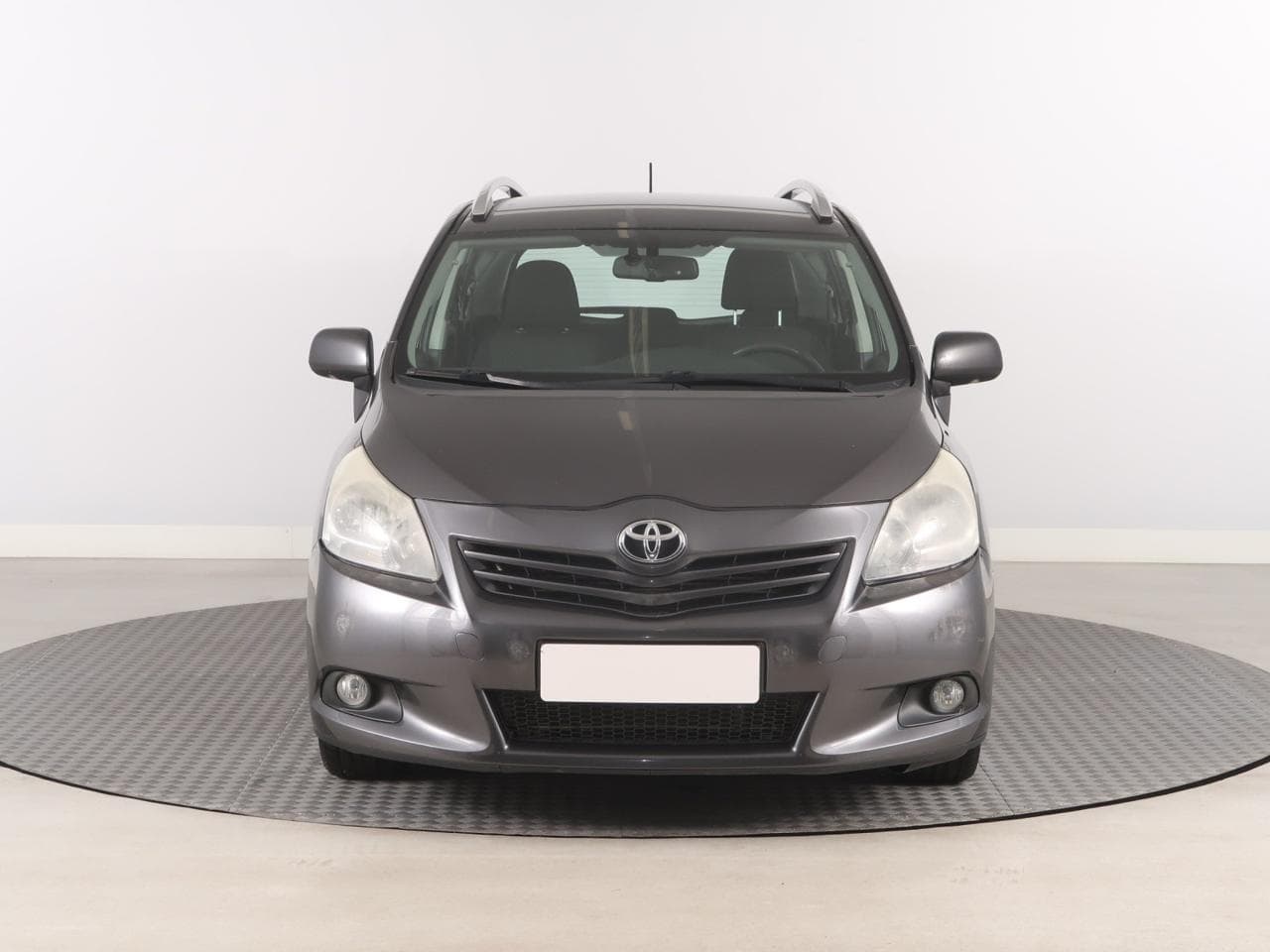 2011 Toyota VERSO - 2