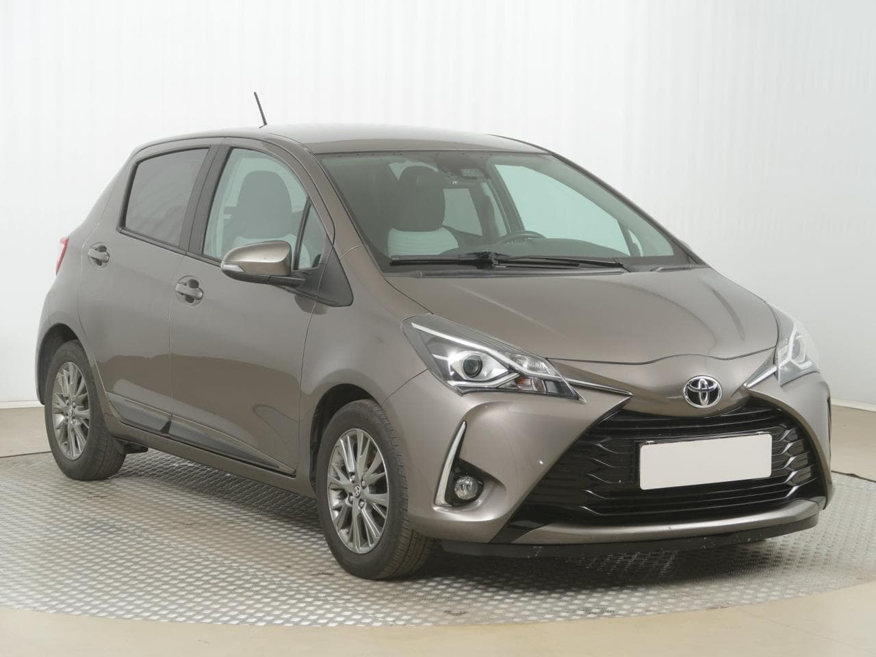 2017 Toyota YARIS