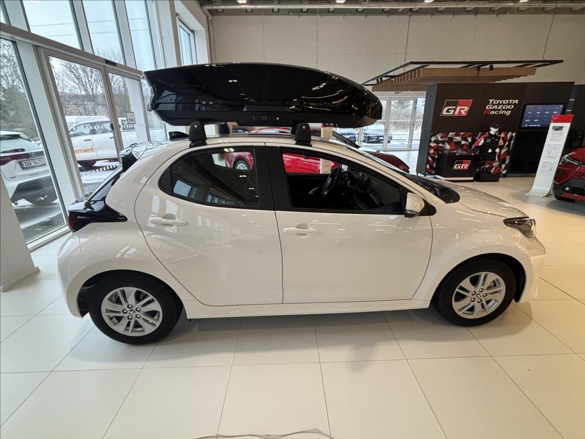 2026 Toyota YARIS - 9