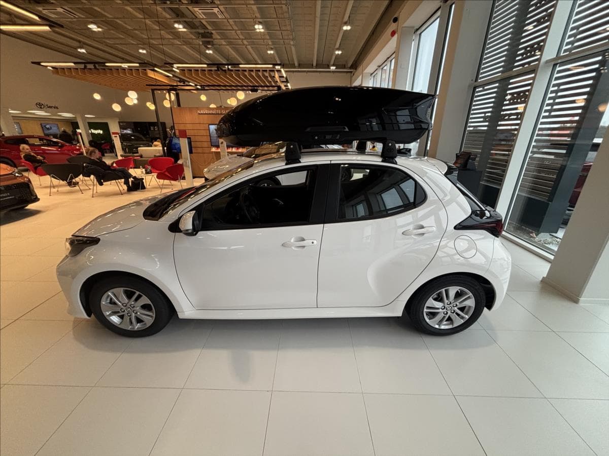 2026 Toyota YARIS - 5