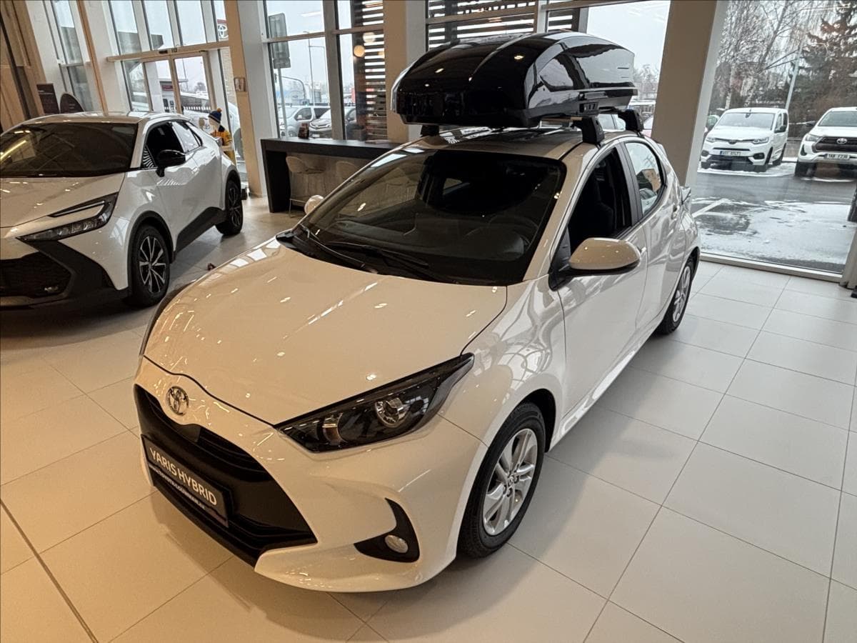 2026 Toyota YARIS - 4