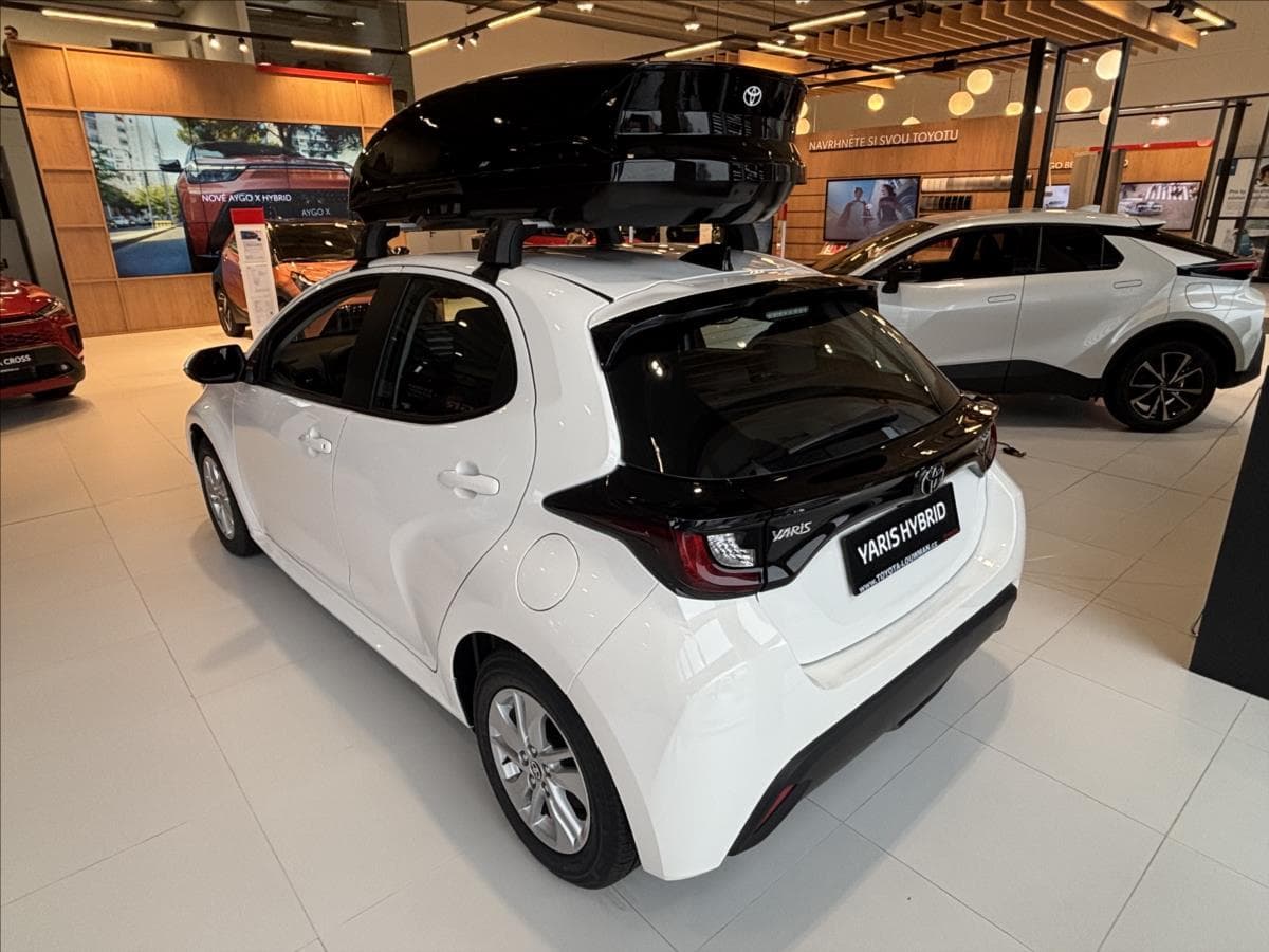 2026 Toyota YARIS - 6