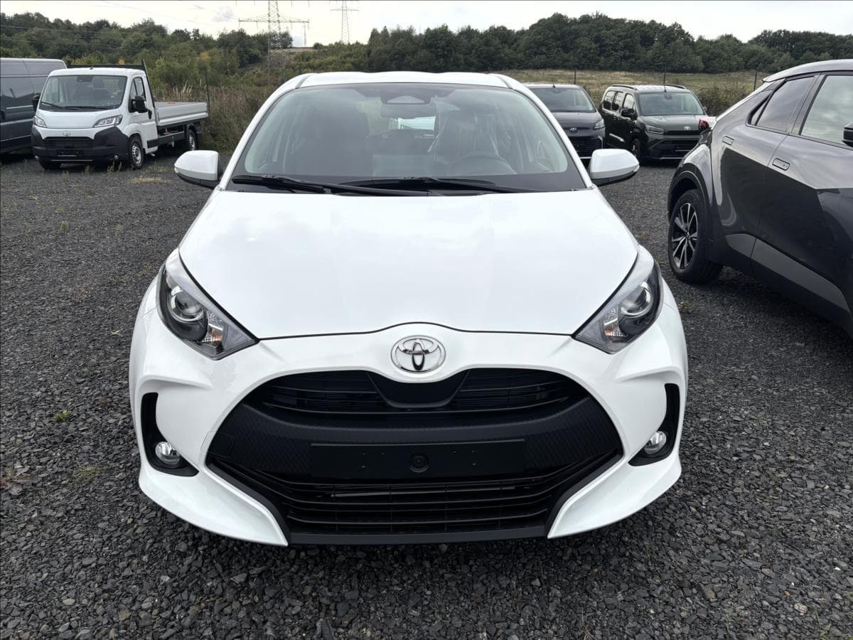 2026 Toyota YARIS - 2