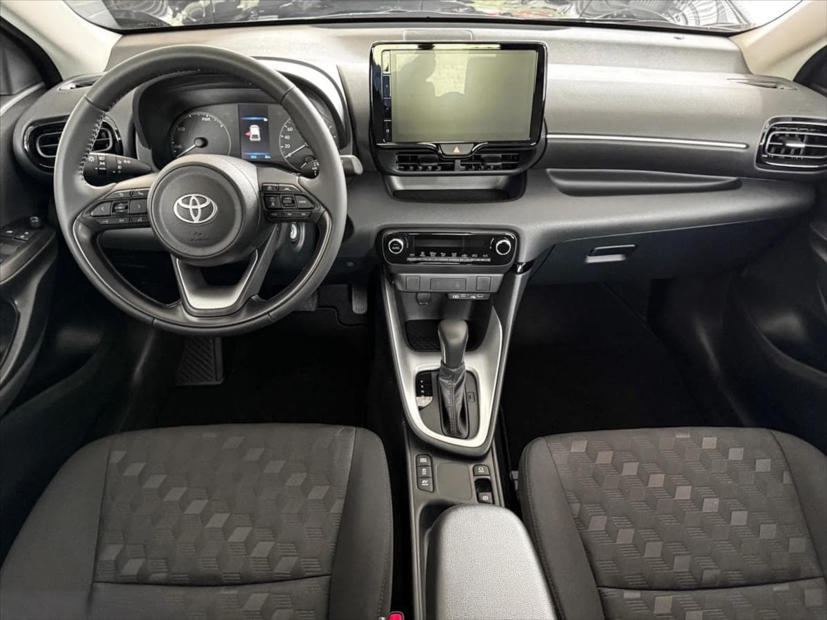 2026 Toyota YARIS - 5
