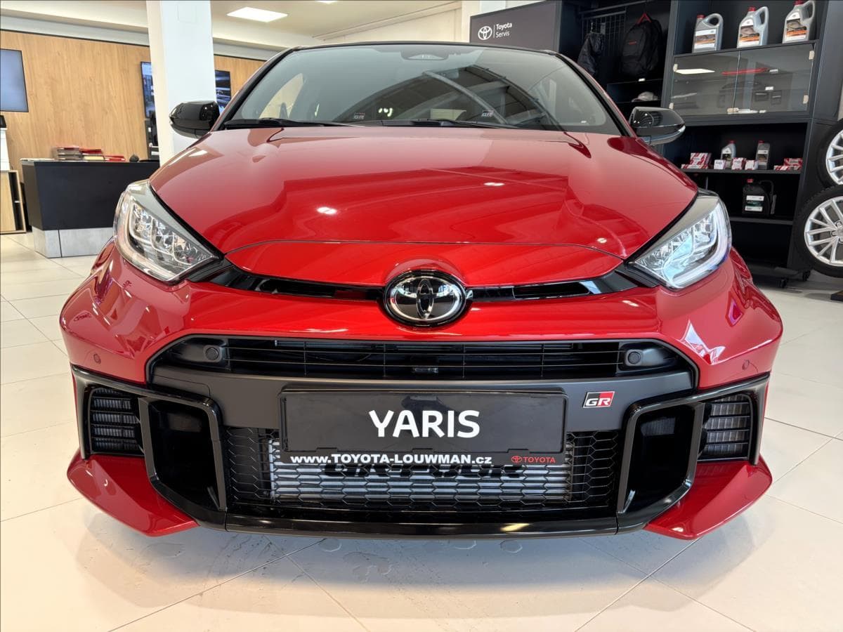 2025 Toyota YARIS - 2