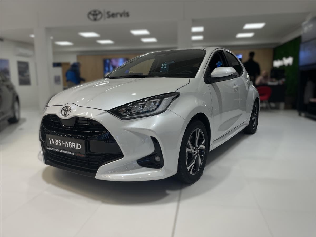 2026 Toyota YARIS - 3