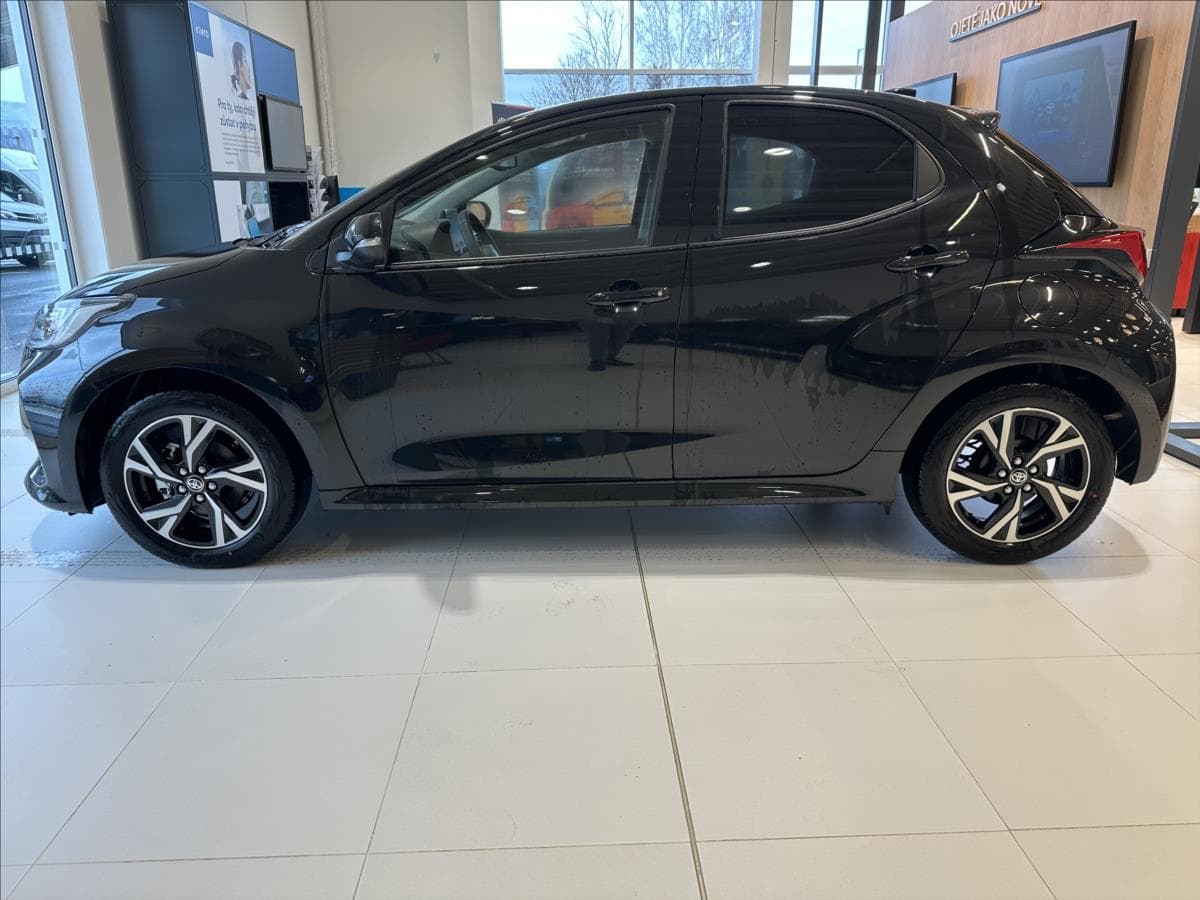 2026 Toyota YARIS - 4