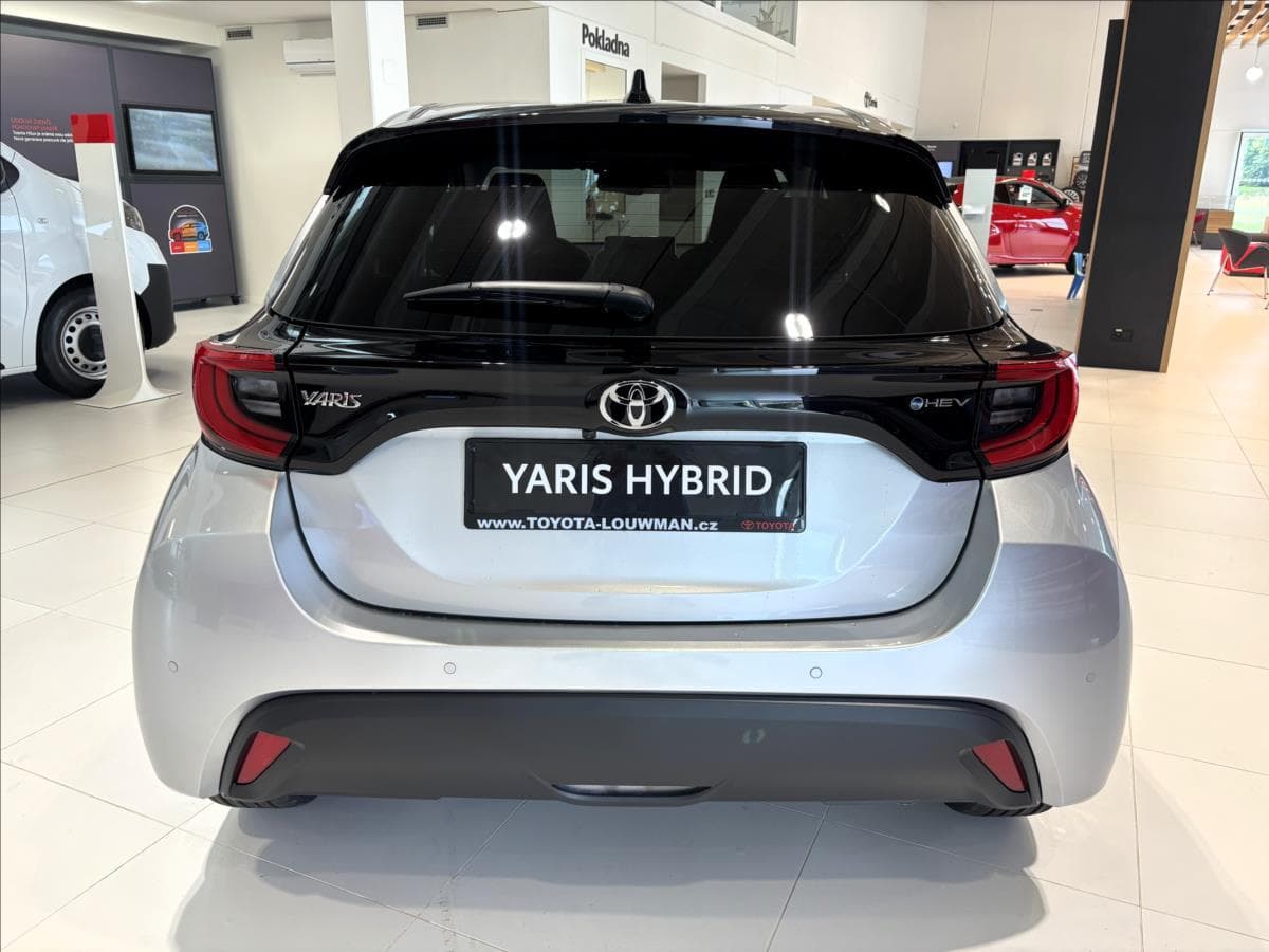 2026 Toyota YARIS - 6