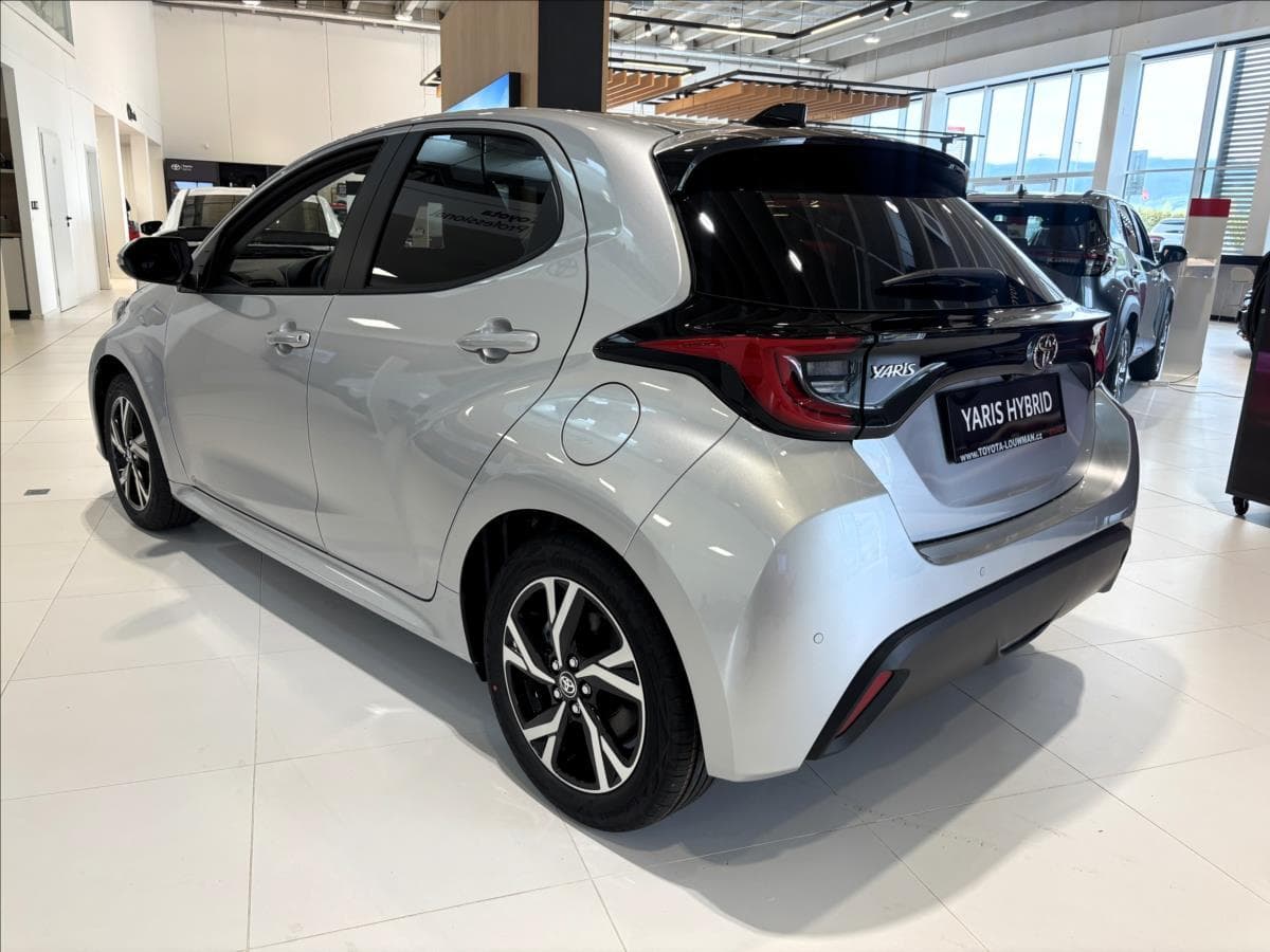 2026 Toyota YARIS - 5