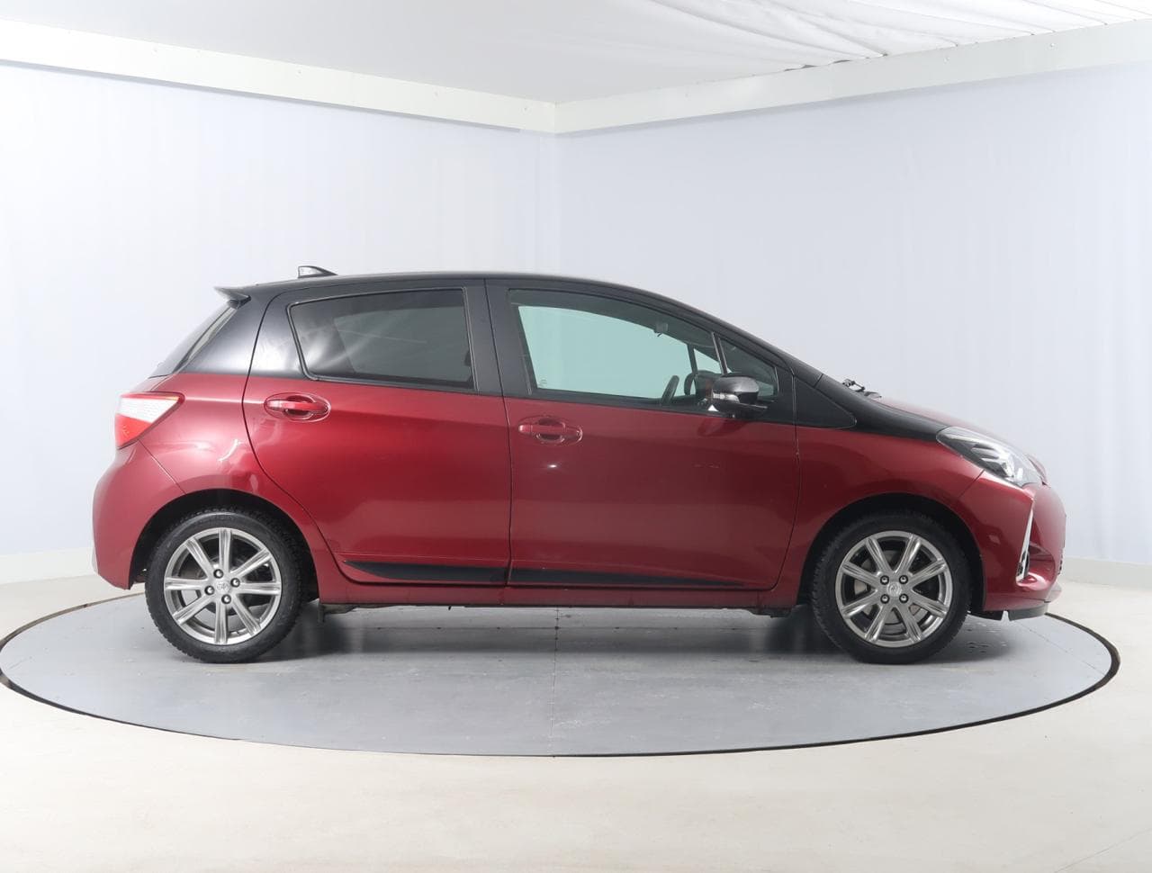 2018 Toyota Yaris - 8