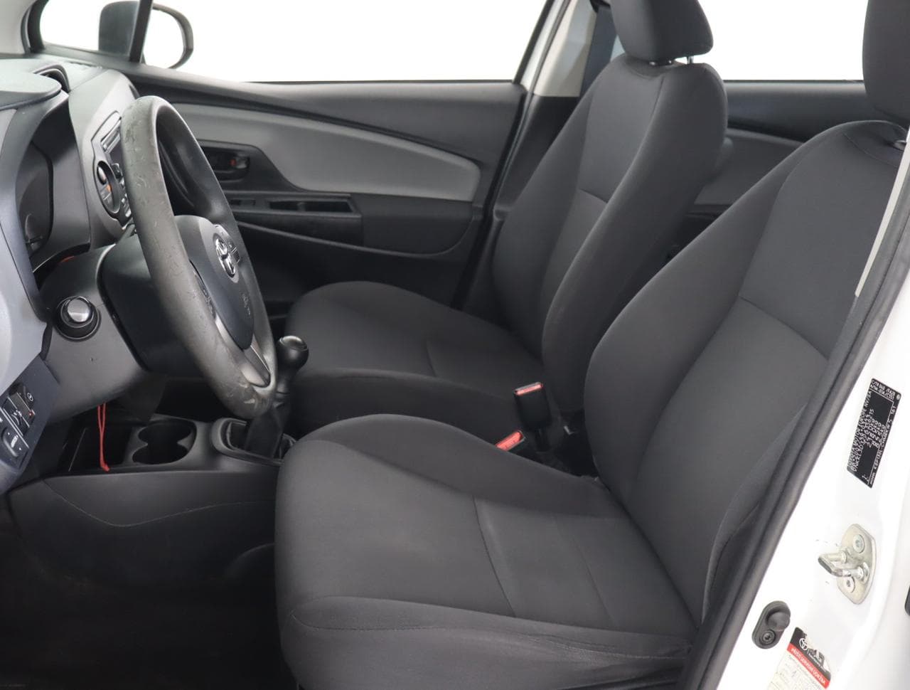 2020 Toyota Yaris - 15