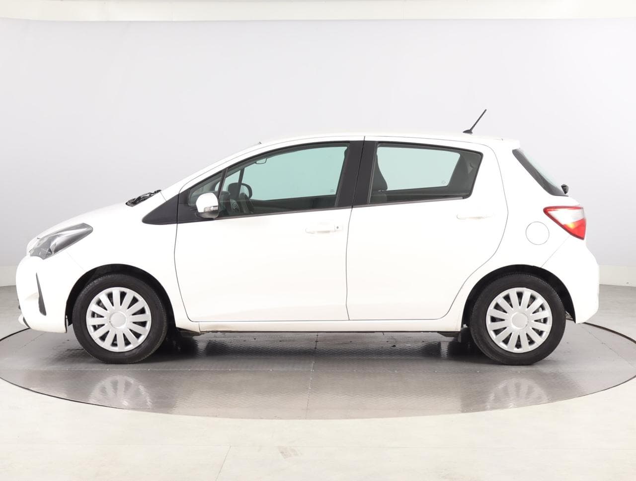 2020 Toyota Yaris - 4