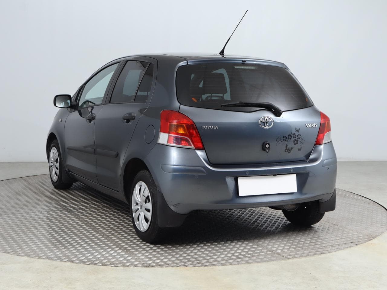 2009 Toyota Yaris - 5
