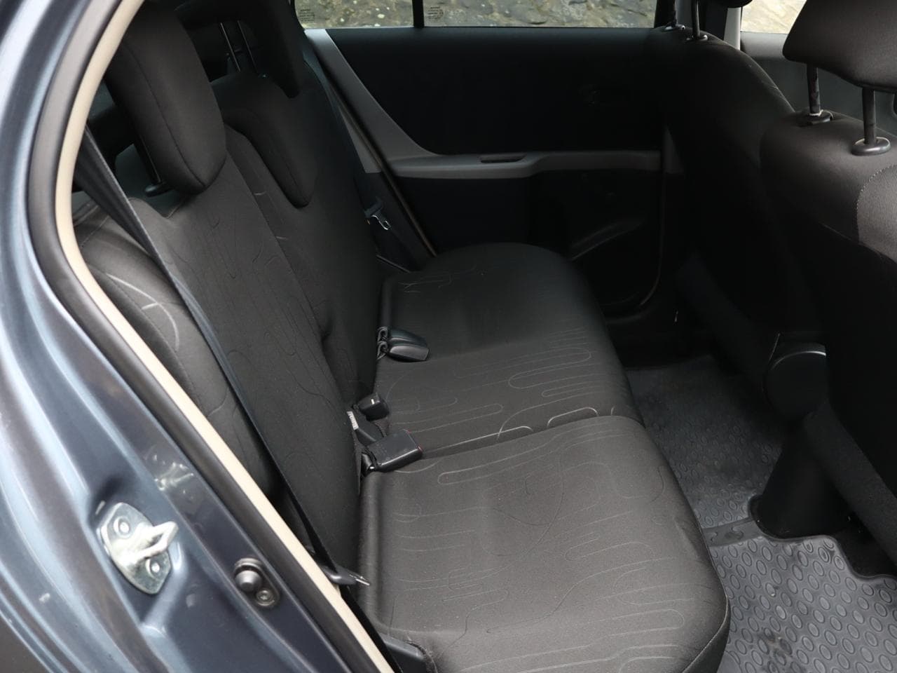 2009 Toyota Yaris - 11