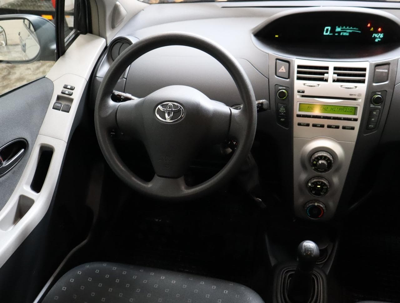 2007 Toyota Yaris - 9