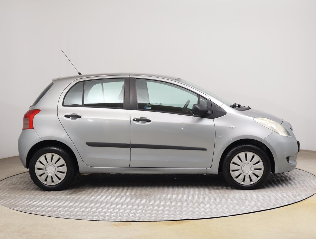 2007 Toyota Yaris - 8