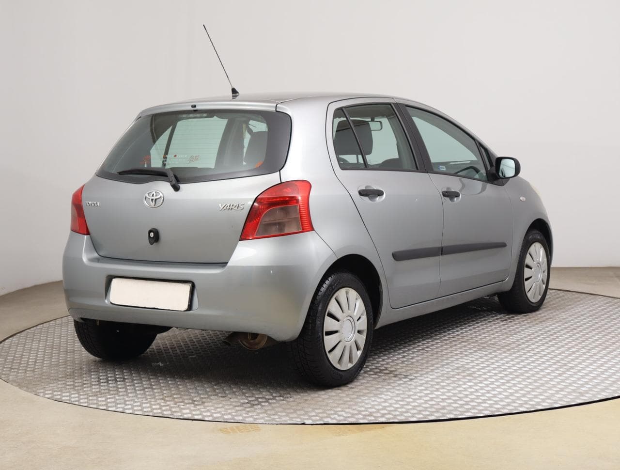 2007 Toyota Yaris - 7