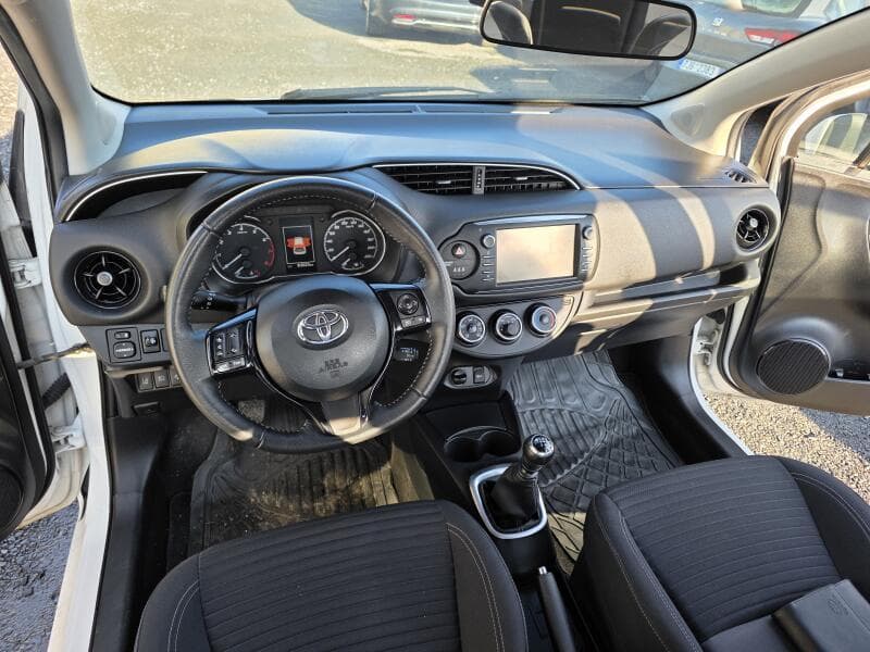 2018 Toyota Yaris - 10