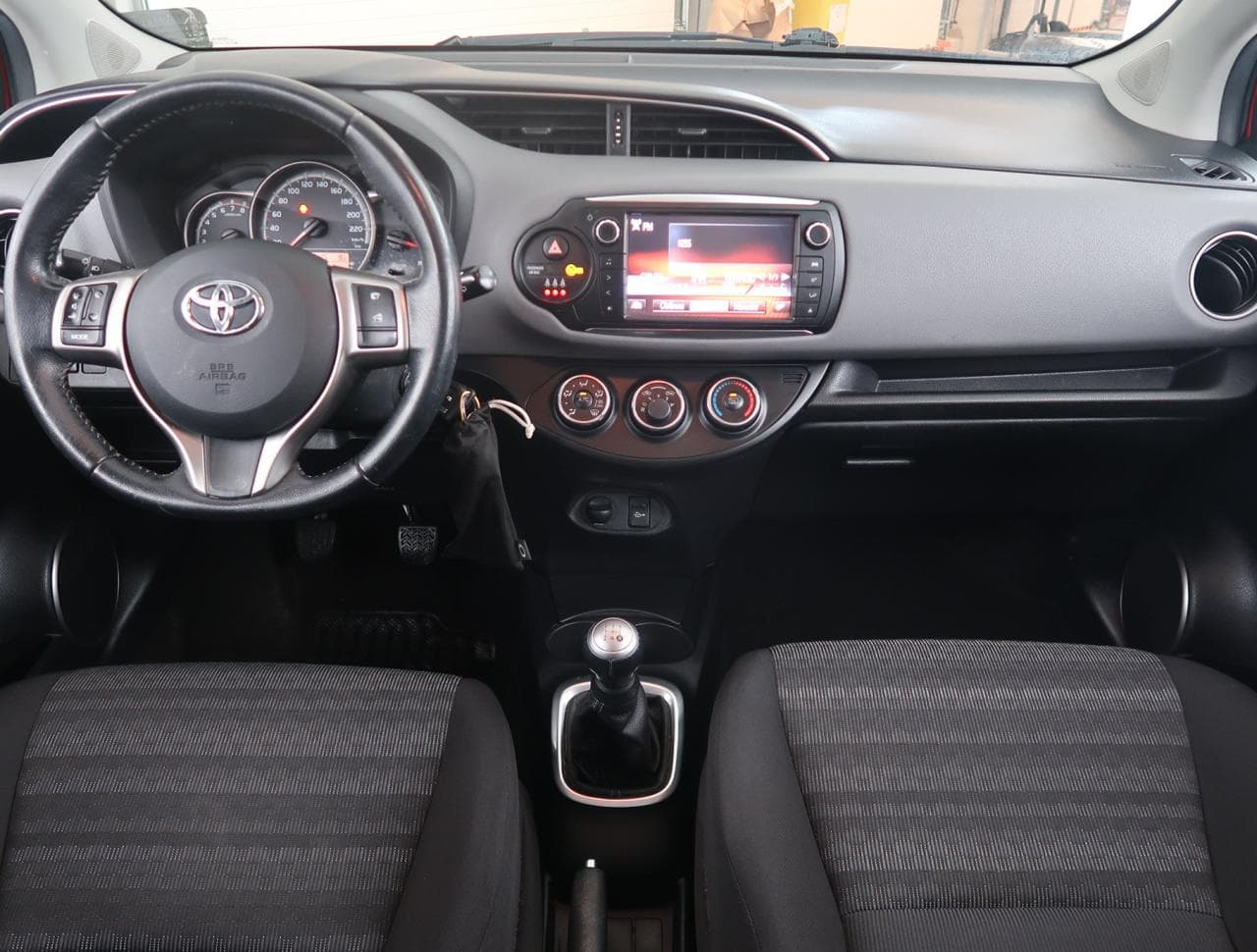 2016 Toyota Yaris - 10