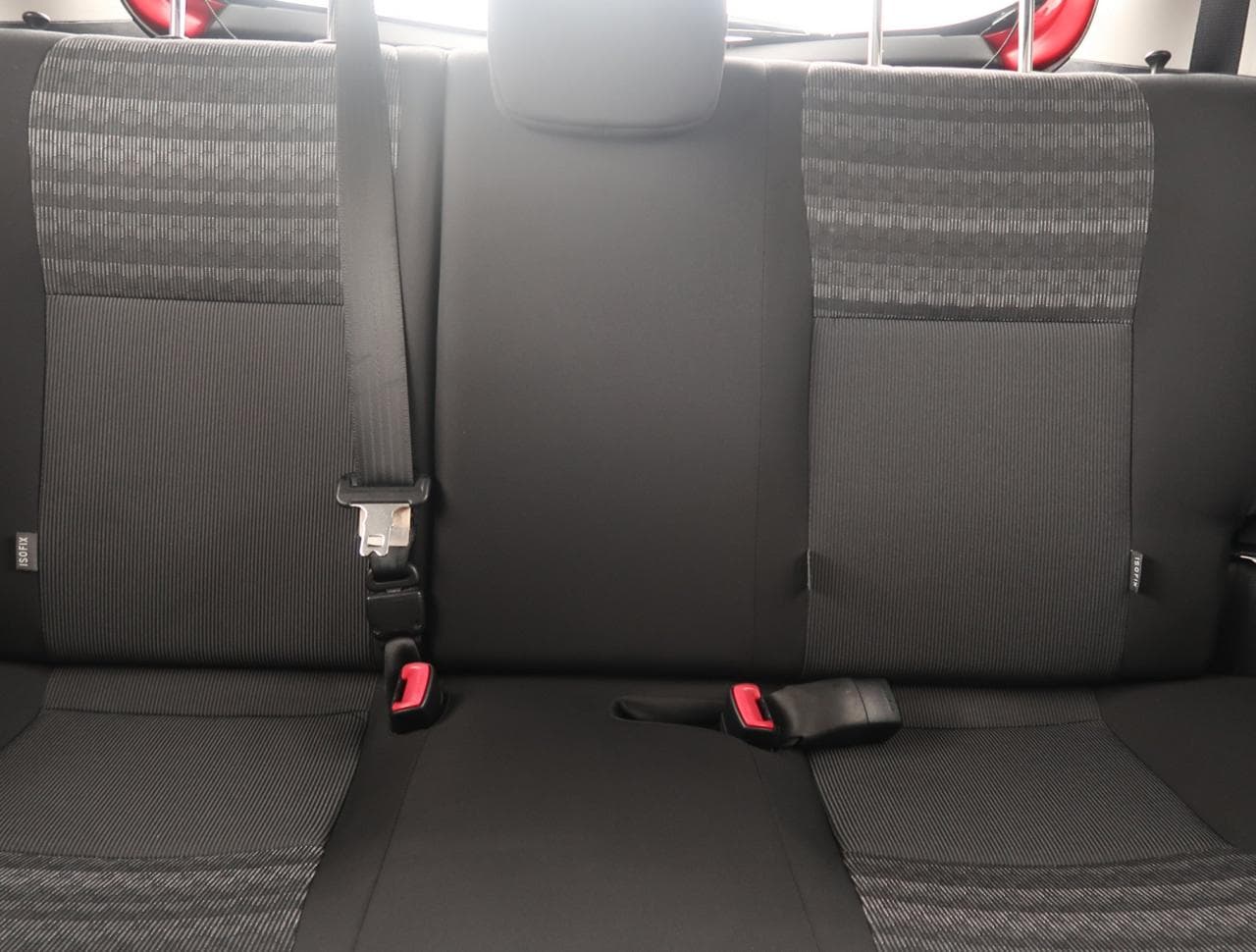 2016 Toyota Yaris - 14