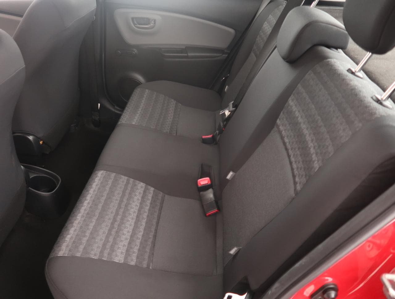 2016 Toyota Yaris - 15