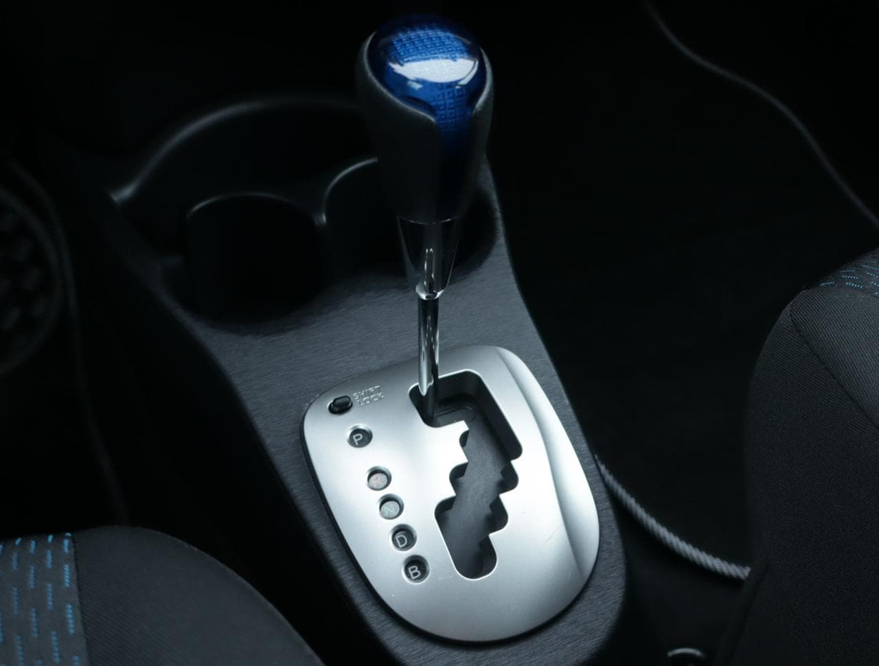 2013 Toyota Yaris - 19