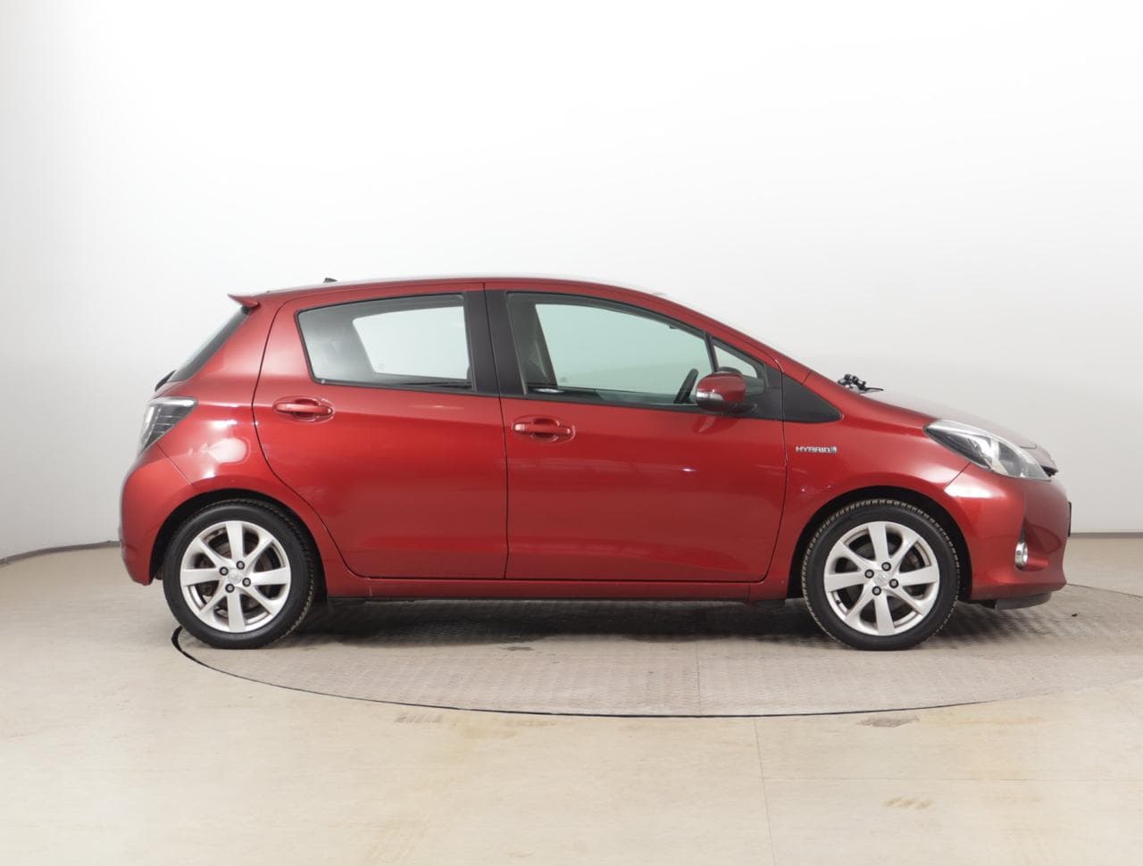 2013 Toyota Yaris - 8