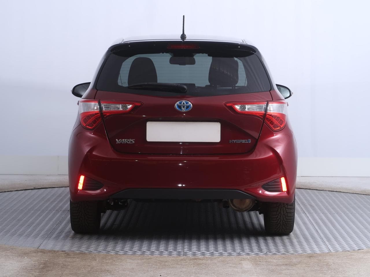 2017 Toyota Yaris - 6