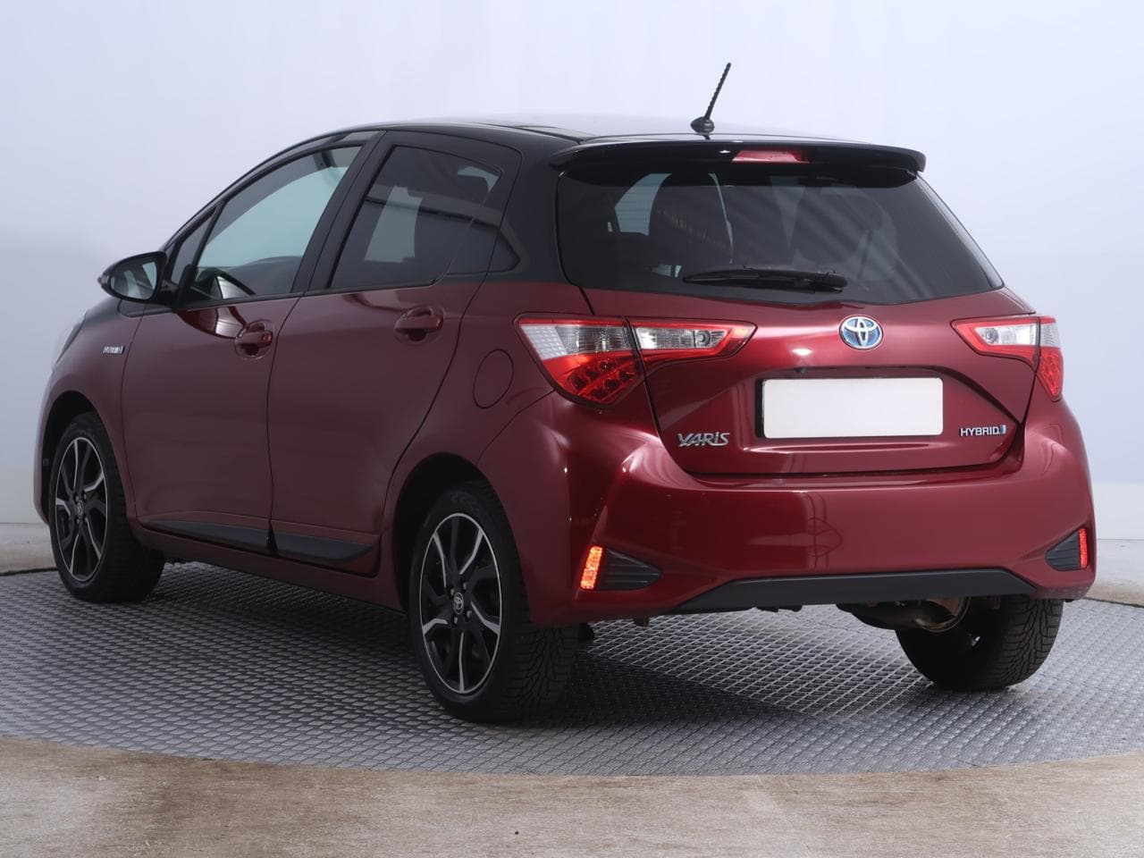 2017 Toyota Yaris - 5