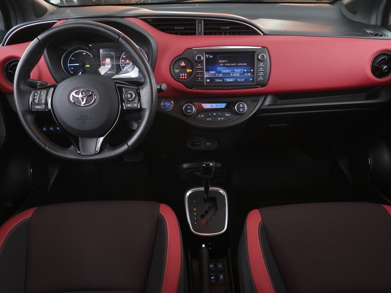 2017 Toyota Yaris - 10