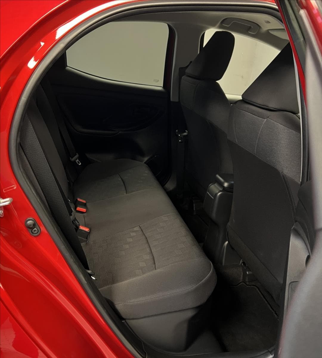 2024 Toyota Yaris - 12