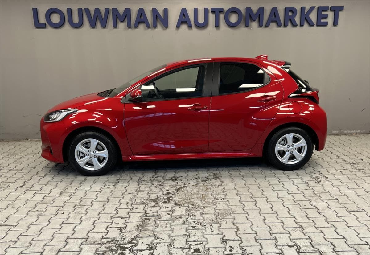 2024 Toyota Yaris - 3