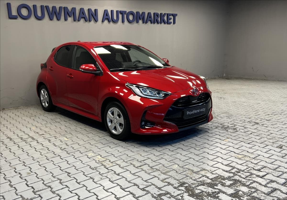 2024 Toyota Yaris - 13
