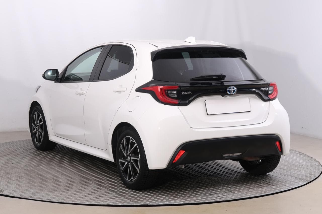 2023 Toyota Yaris - 5