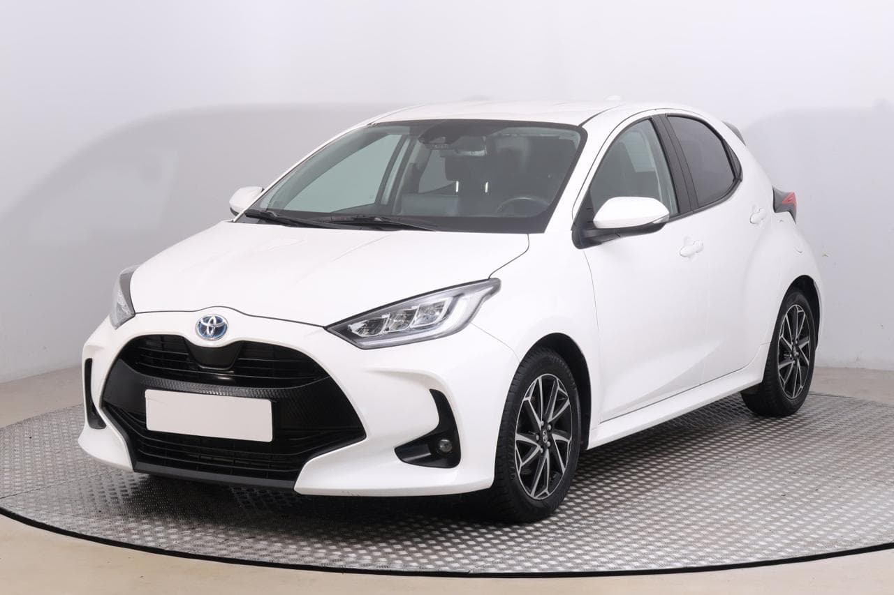 2023 Toyota Yaris - 3