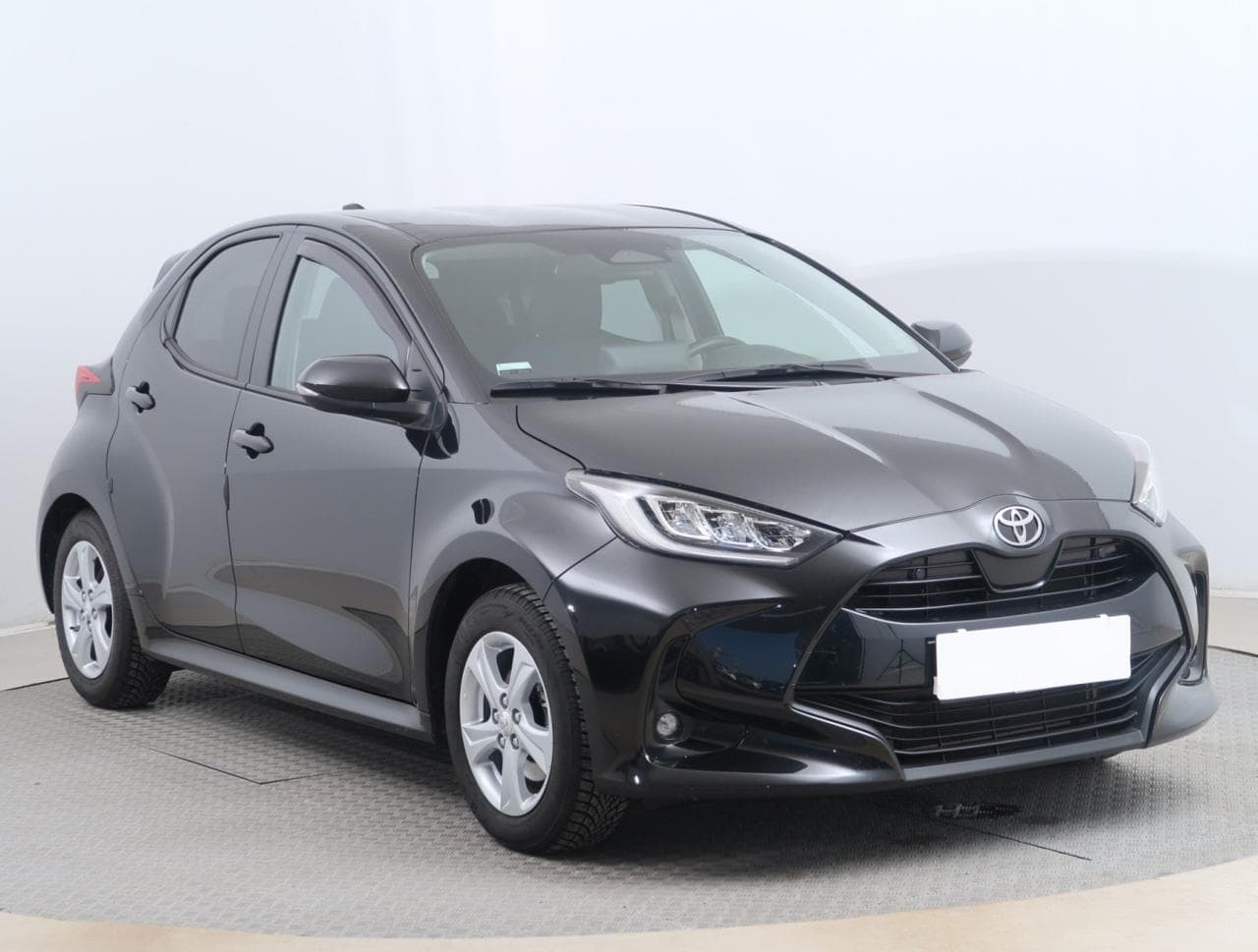 Toyota Yaris 1.5 VVT-i Hybrid 85kW hatchback