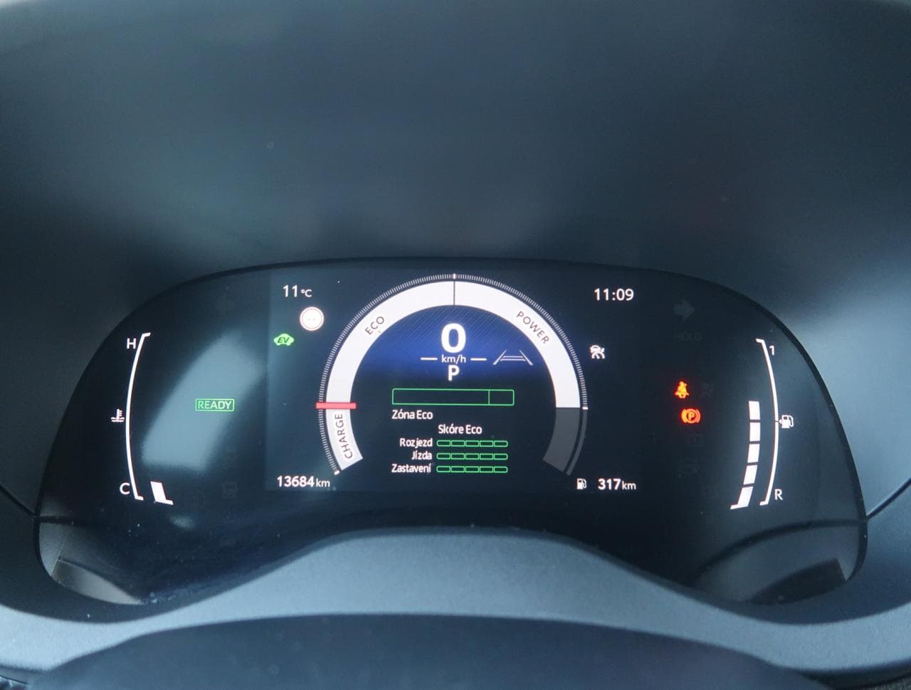 2024 Toyota Yaris - 17