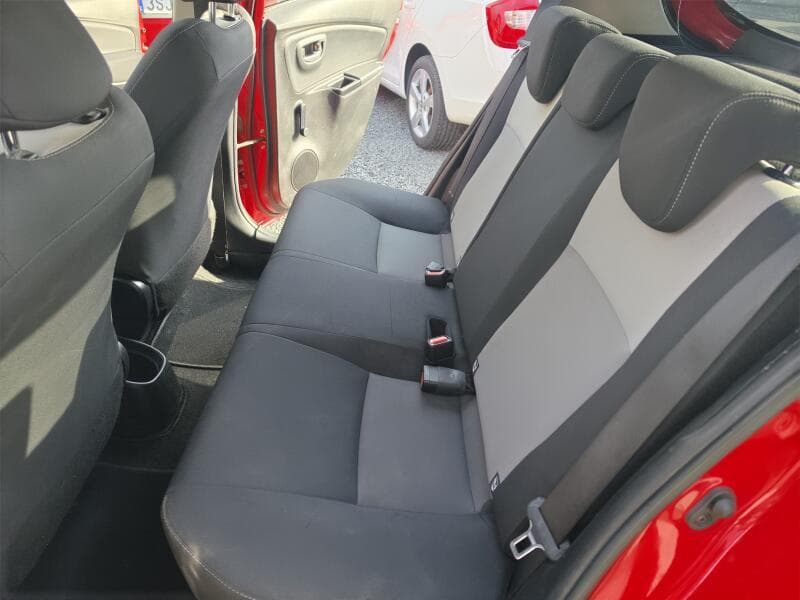 2018 Toyota Yaris - 9