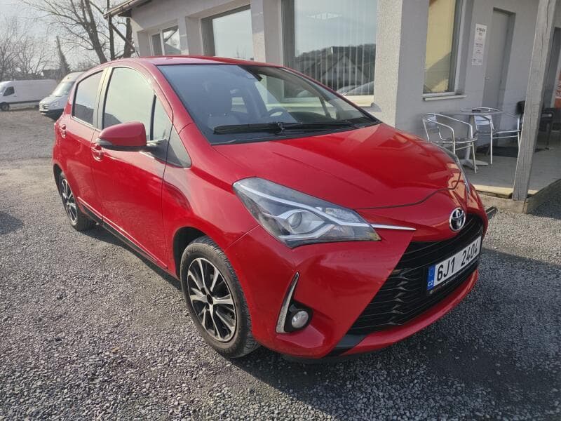 Toyota Yaris 1.5 VVTI kamera TZ hatchback