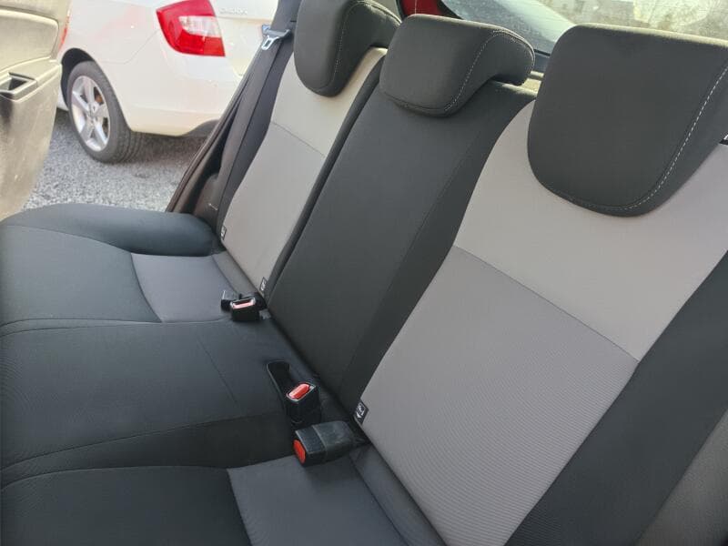 2018 Toyota Yaris - 10