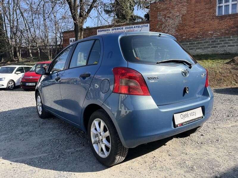 2007 Toyota Yaris - 7