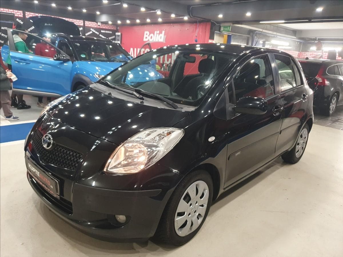 Toyota Yaris 1,0 i - BEZ KOROZE !!! hatchback