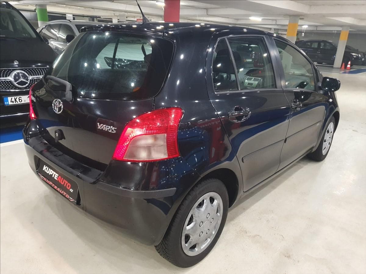 2006 Toyota Yaris - 4