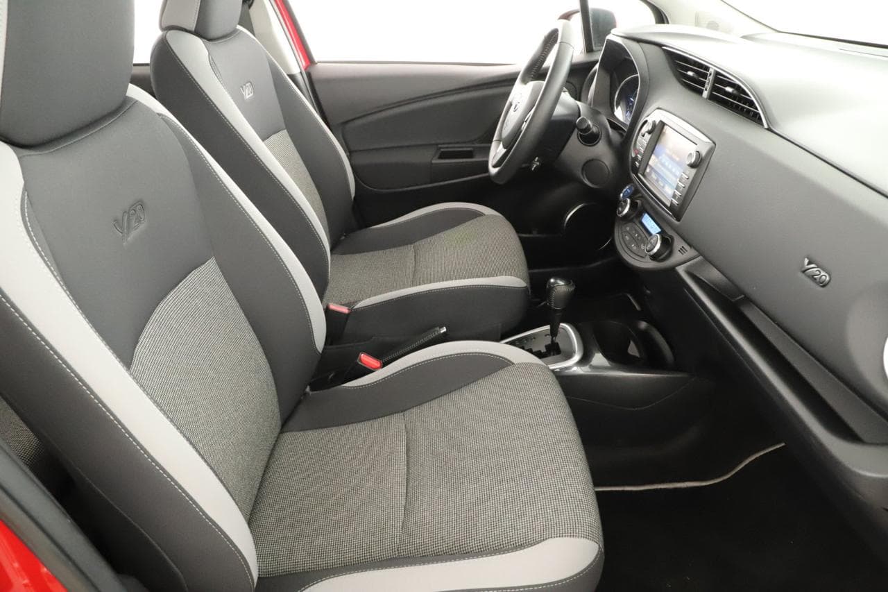 2019 Toyota YARIS - 10
