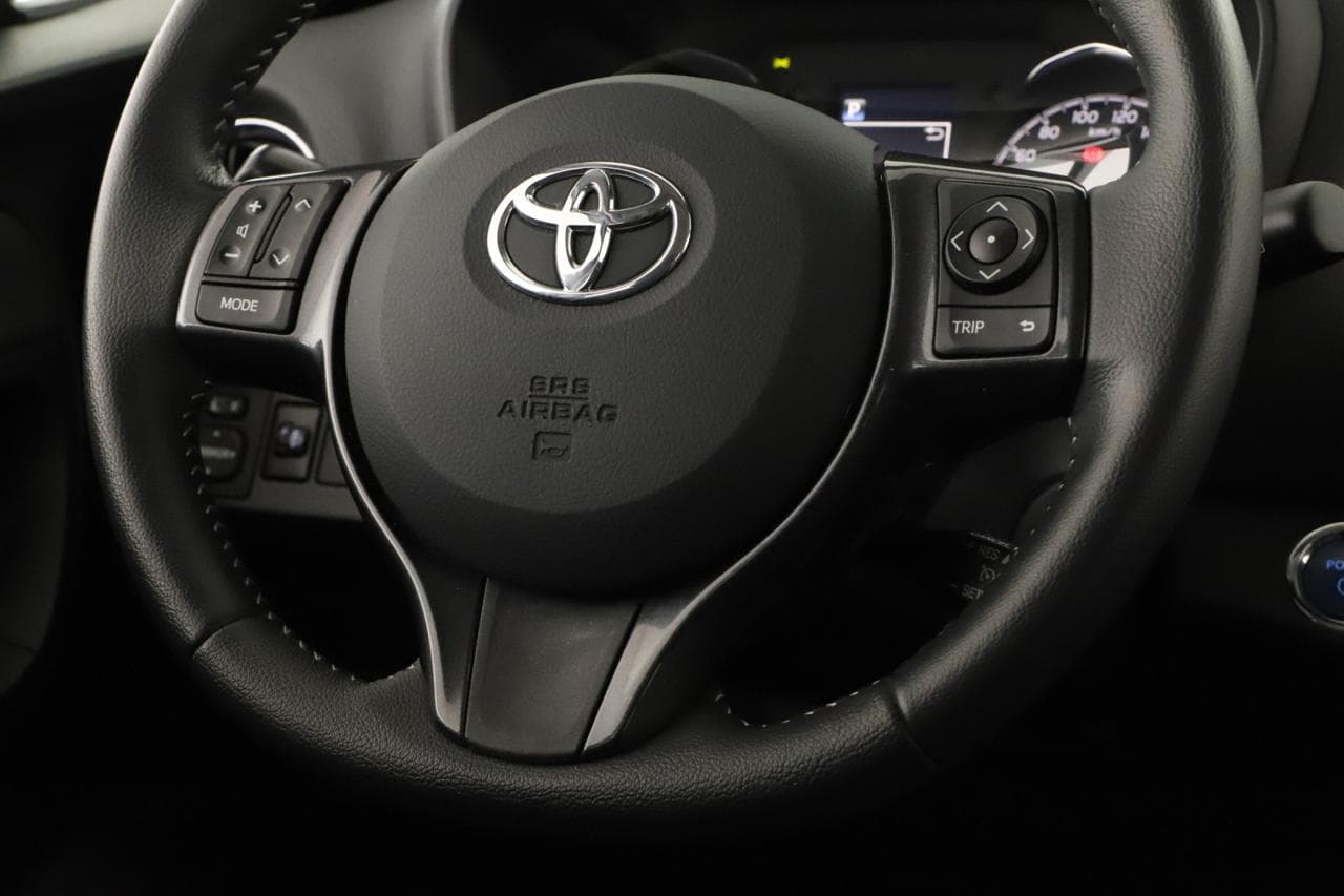 2019 Toyota YARIS - 14