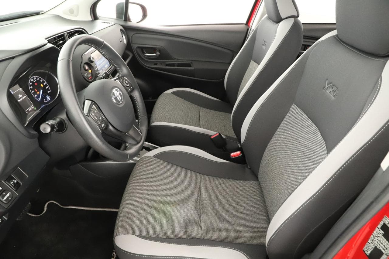 2019 Toyota YARIS - 13