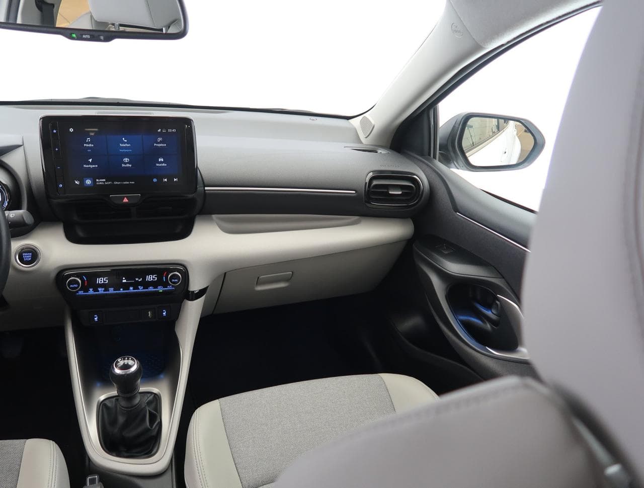 2023 Toyota Yaris - 21