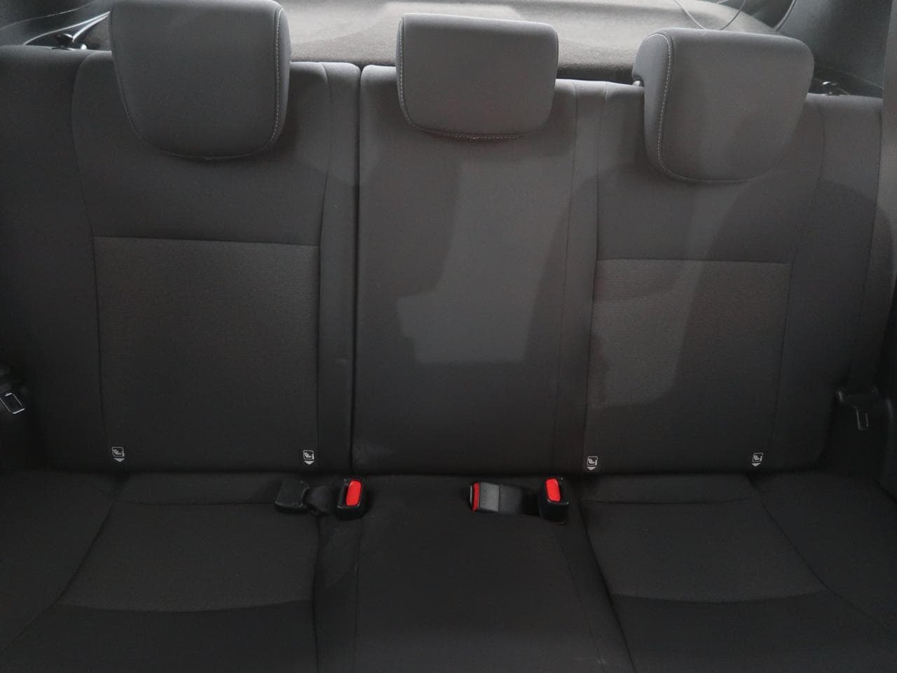 2019 Toyota Yaris - 27